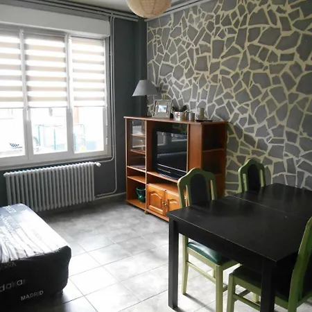 Les Mimosas Apartment